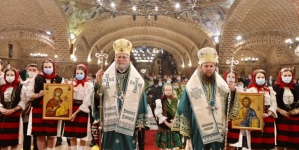 Praznicul Floriilor la Catedrala Episcopală „Sfânta Treime” din Baia Mare (FOTO)