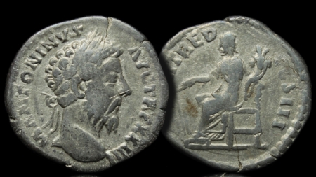 În premieră: Muzeul de Istorie și Arheologie Maramureș prezintă „Tezaurul de denari romani de la Berchezoaia”