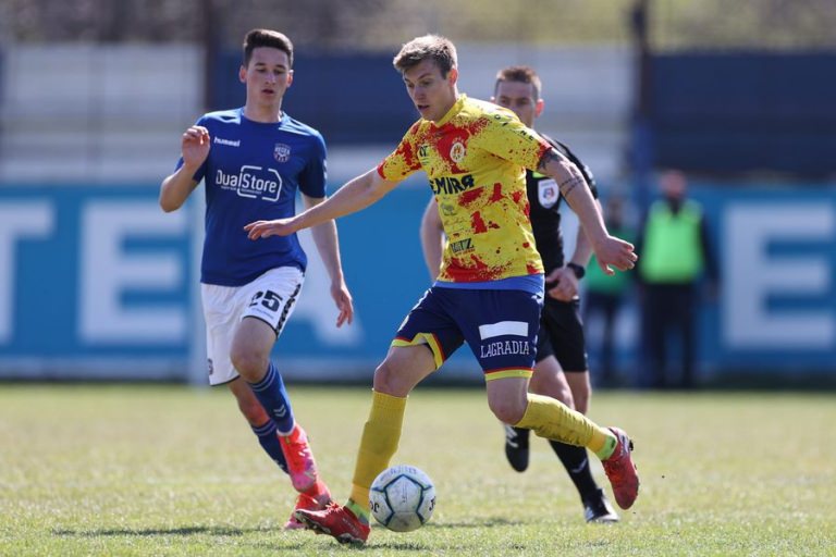 Fotbal, Liga 2 și 3, sinteză. Recea pierde cu Ripensia, în deplasare. Baia Mare învinge Sânmartin, Șomcuta demolată de CAO Oradea