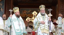 Unde liturghisesc ierarhii în această duminică