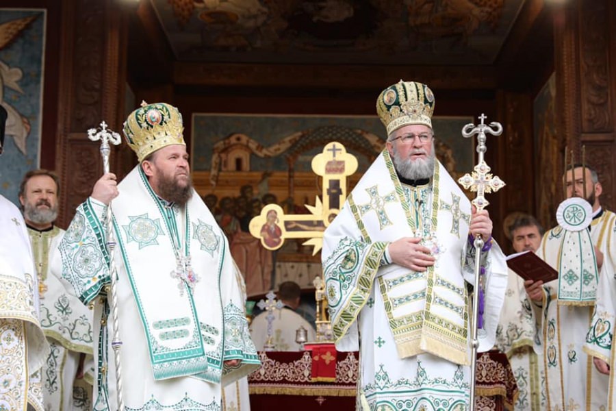 Unde liturghisesc, predică ierarhii în această duminică