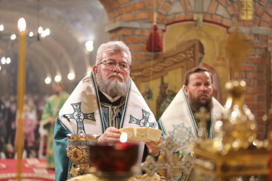 Unde liturghisesc ierarhii în această duminică