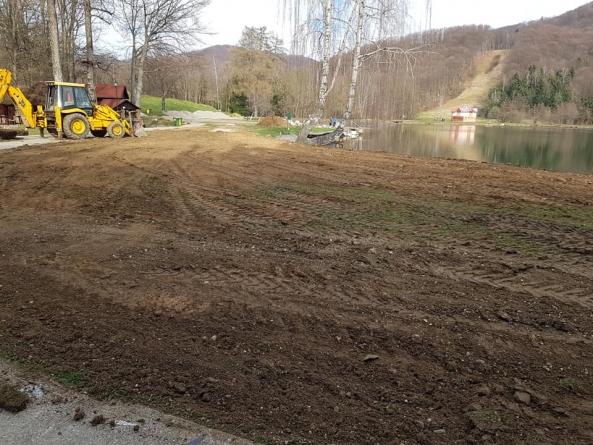 Lucrările din zona turistică Mogoșa: Vremea capricioasă a dat peste cap planurile administratorilor! Totuși, se anunță mari surprize pentru această vară (FOTO)