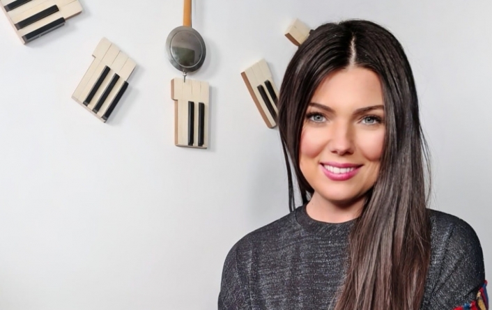 Emoții muzicale: Maramureșeanca Paula Seling: “Romanțele sunt un tezaur al României, amestec de iubire, nostalgie, speranță și dorință” (VIDEO)