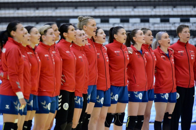Handbal feminin, Naționala. România a învins Macedonia de Nord cu patru fete de la CS Minaur Baia Mare în teren și este cu un pas la Campionatul Mondial