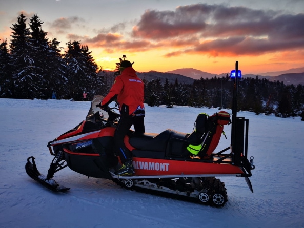 Sfaturi Salvamont Maramureș: „Sunt diferențe mari de temperatură! Echipați-vă corespunzător pentru drumeții în condiții de iarnă autentică”