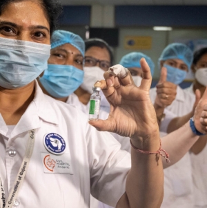 OMS, despre situația „sfâşietoare” din India: „Niciodată până acum importanţa vaccinării nu a fost atât de evidentă”