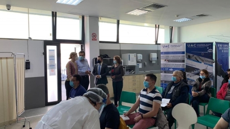 Vaccinarea în Maramureș: A început imunizarea în incinta marilor companii din județ! Centru temporar de vaccinare, deschis în incinta UACE în Dumbrăvița (FOTO)