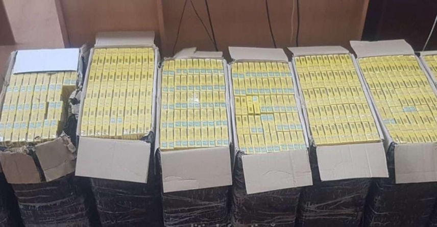 Crasna Vișeului: Polițiștii au descoperit în apropierea frontierei 4.458 de pachete cu țigări de proveniență ucraineană