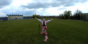 Să-i ajutăm!: Tinerii din Maramureș care participă la Concursul internațional online ”Dance virus-2021” pot fi votați până în 9 mai