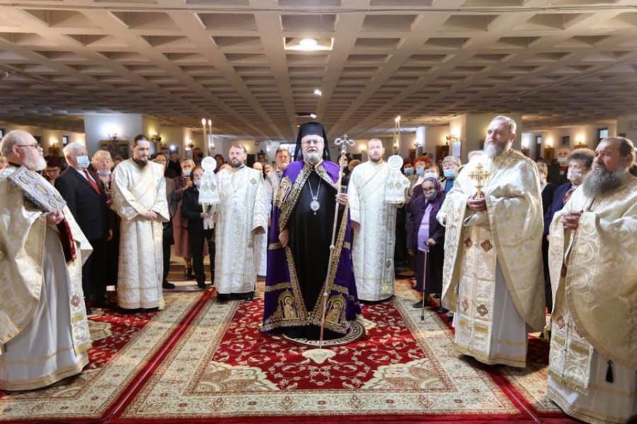 PS Iustin a luat parte la hramul Parohiei „Sfinții Împărați Constantin și Elena” Satu Mare (FOTO)