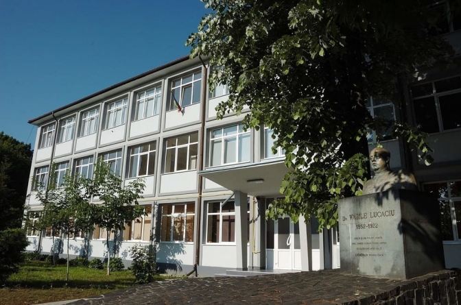 Un elev de „Vasile Lucaciu” a obținut medalie de aur la Olimpiada Națională Gazeta Matematică; Acum se pregătește pentru proba de baraj