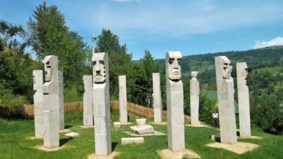 Vizitează Maramureșul: Ansamblul Memorial al Martirilor de la Moisei. File negre din istoria regiunii noastre