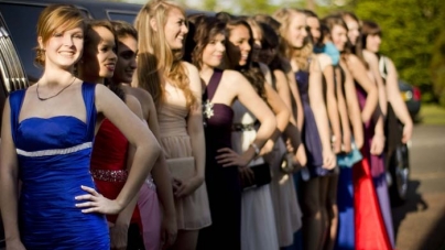 Posibilitate: Elevii claselor a VIII-a și a XII-a ar putea să nu aibă nici anul acesta banchet de absolvire