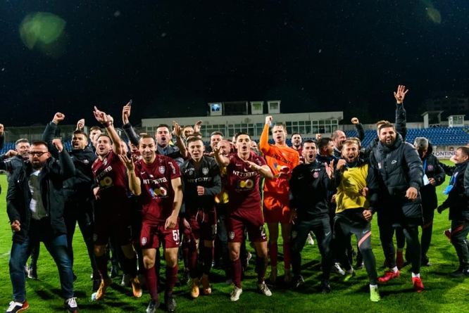 Fotbal, Liga 1. CFR Cluj câștigă titlul de campioană a României pentru a patra oară consecutiv, înainte de meciul direct cu FCSB