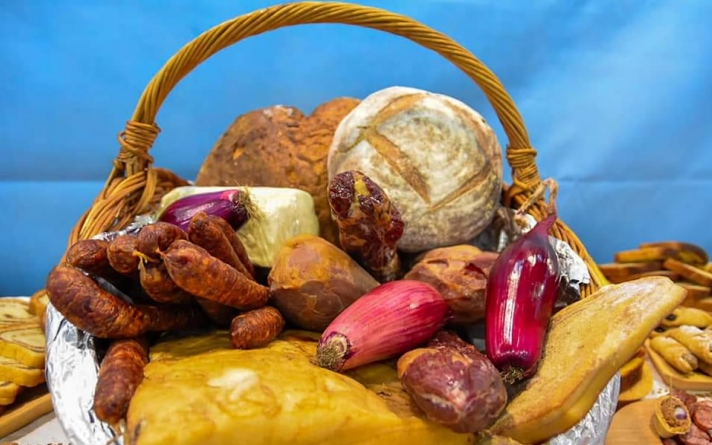 Poftiți la masă!: Scurtă incursiune în profilul gastronomic al Maramureșului