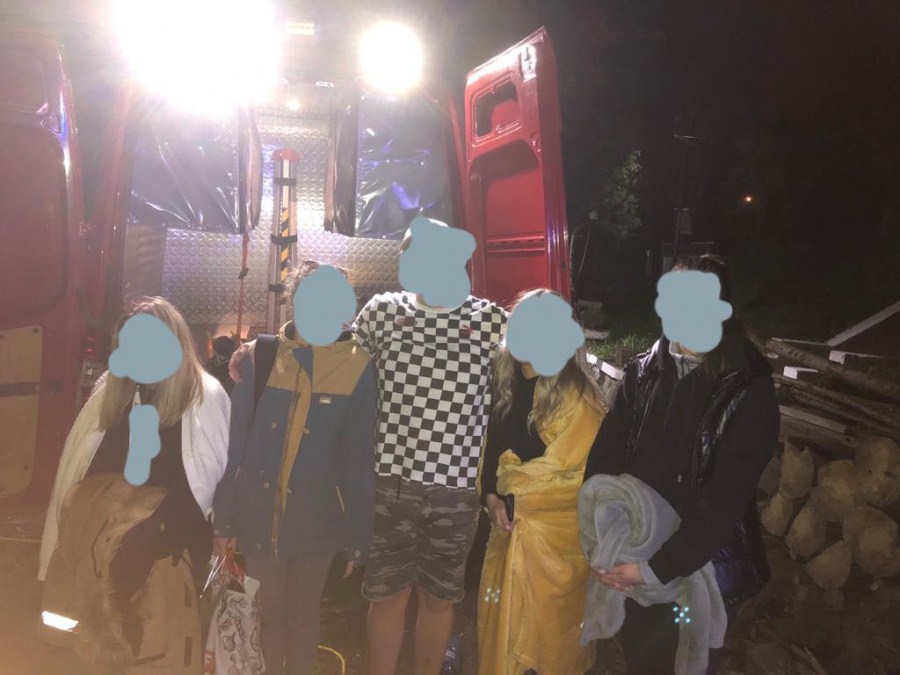 Actualizare 2: Alertă la Barajul Firiza: 9 persoane, din care și un copil în vârstă de 5 ani, salvați de forțele de intervenție (VIDEO ȘI FOTO)