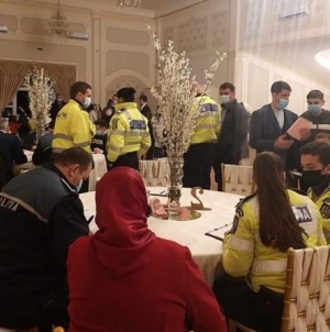 Situație tensionată la local: În județul Maramureș s-au aplicat amenzi după ce carantina a fost încălcată! Valoarea totală 39.000 lei! Nuntă „spartă” în Recea!