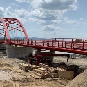 Foarte bine: Se lucrează intens la podul din Seini de peste Someș! Se fac pregătiri pentru realizarea hidroizolației și a șapei. Vezi ce urmează (FOTO)