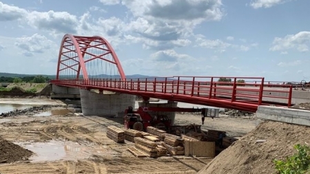 Foarte bine: Se lucrează intens la podul din Seini de peste Someș! Se fac pregătiri pentru realizarea hidroizolației și a șapei. Vezi ce urmează (FOTO)