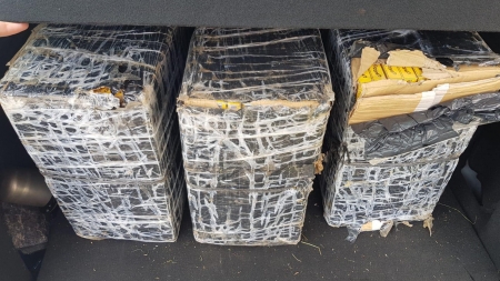 Acțiune de weekend în Maramureș: Șapte percheziții domiciliare puse în aplicare de polițiști. Vizați, mai mulți contrabandiștii de țigări din județ (FOTO)