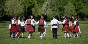 Să fim din nou copii: Spectacol de 1 iunie susținut de elevii Școlii Populare de Artă Baia Mare