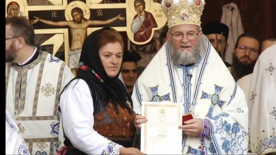 Apreciere: Artista Rafila Bărbos a fost distinsă cu Ordinul „Sfântul Ierarh Iosif Mărturisitorul din Maramureș”