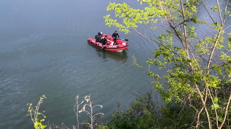 Urmările tragediei de duminică: Șoferul autoturismului căzut în balastiera din Sarasău a fost reținut și va fi propus pentru arestare preventivă