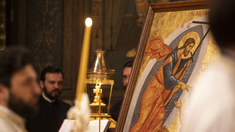 Cancelaria Sf. Sinod: Recomandări privind modul în care se organizează slujbele în perioada Sărbătorilor Pascale