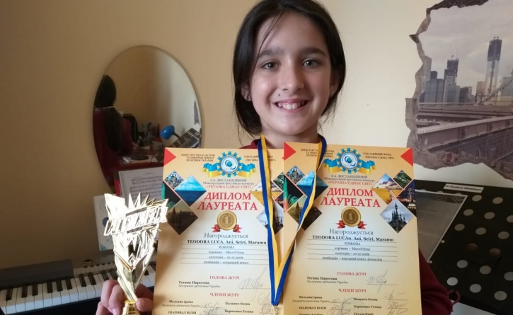 Performanță: Maramureșeanca Teodora Dănțăușa a obținut două premii întâi la concursul „Ucraina unește lumea”! Au fost concurenți din 30 de țări (VIDEO ȘI FOTO)