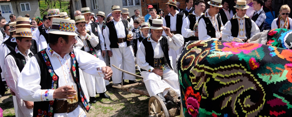 Tradiții întrerupte de pandemie: Udătoriul din Șurdești nu va avea loc nici în acest an, tot din cauza COVID-19. Vezi mesajul autorităților