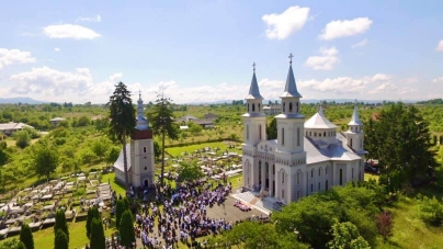 Sfânta Liturghie arhierească în Parohia Satu Nou de Sus; A fost instalat un nou preot (FOTO)