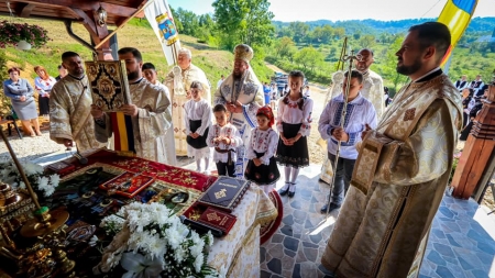 Sfânta Liturghie arhierească în Parohia Ortodoxă Fericea (FOTO)