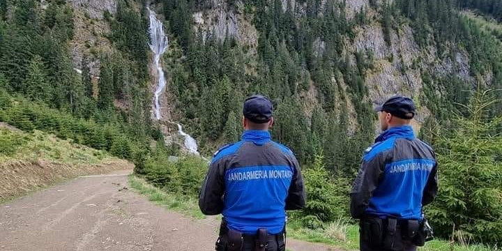 Sfaturi pentru drumeţii montane în siguranţă