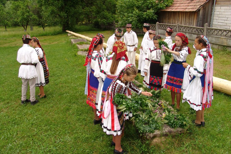 Armindenul – obicei vechi practicat de Rusalii în Cupșeni