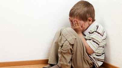 Anchetă: Un copil de 10 ani din Crăciunești ar fi fost agresat sexual de un bărbat de 49 de ani din sat