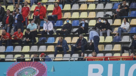 Deci se poate!: Hagi, Popescu și Dorinel au loc acum la tribuna oficială! S-a mărit cota de locuri, anunță FRF