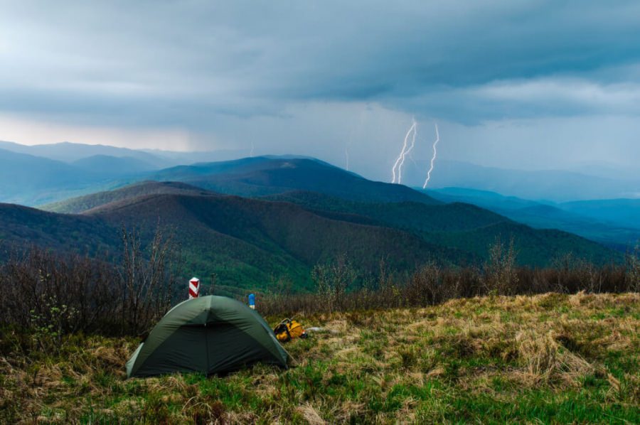 Anunț făcut de specialiști: Și în Maramureș atenționare meteorologică de instabilitate atmosferică valabilă aproape 18 ore.Averse așteptate la noi!