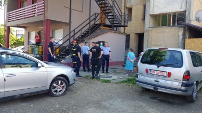 Actualizare: Alertă: Incendiu într-un bloc din Sighetu Marmației. Un bărbat a ajuns la spital cu arsuri grave (FOTO)