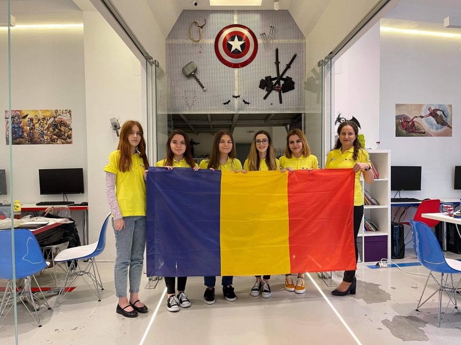 Reușită: O elevă originară din Sighetu Marmației, aur la European Girls Olympiad in Informatics. România, locul II în clasamentul pe țări al competiției (FOTO)