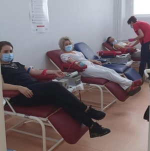 Gest generos: Personalul medical al Spitalului Județean Baia Mare a donat din nou sânge