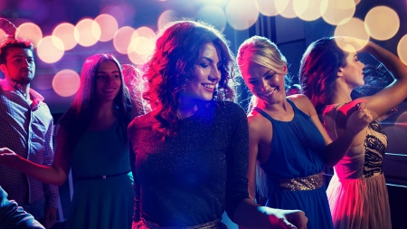 Util pentru maramureșeni și nu numai! Ghidul relaxării pe timp de vară: Ce măsuri intră în vigoare în țara noastră începând de azi, 1 iunie