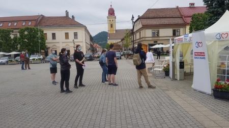 Vaccinarea în Maramureș: Primul weekend cu patru maratoane de imunizare anti-COVID-19. În Baia Mare, doritorii s-au împărțit între cele două centre (FOTO)