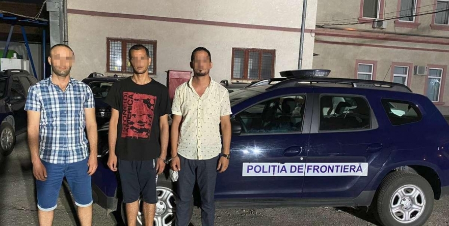 Trei tunisieni opriți din drumul ilegal spre vestul Europei