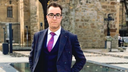 Alex Pop, maramureșeanul care „luptă” pentru limba română; „Să știi să vorbești corect gramatical nu e o opțiune, ci o condiție” (FOTO)