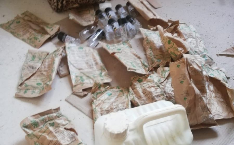 În Maramureș și Satu Mare: Percheziții domiciliare la persoane care se ocupă cu droguri; Cinci dintre acestea au fost reținute (FOTO)
