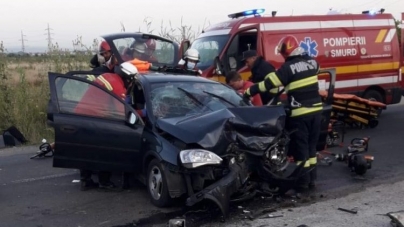 Accident în Baia Mare: Coliziune frontală pe strada Fabricii. Ambii șoferi au fost transportați de urgență la spital (FOTO)