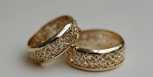 Acțiune în județul Maramureș: Obiecte din aur, cântărind în total 40 grame, confiscate de polițiști. Vezi din ce motiv