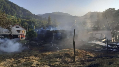 Mână criminală în Borșa: O casă restaurată integral recent a fost incendiată intenționat. Valoarea pagubelor, în jurul a 300.000 lei (FOTO)