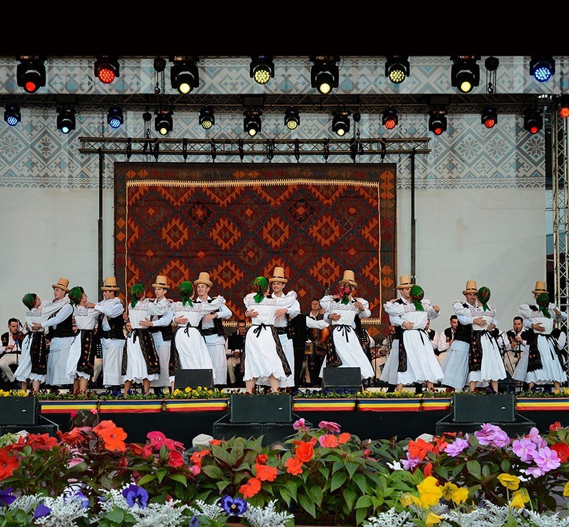 De Sfântul Ilie: Danț la Șură în Băsești